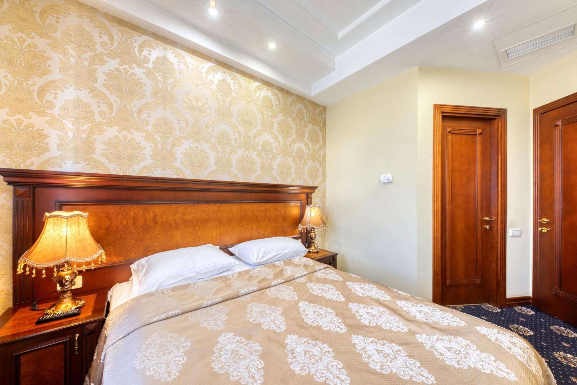 Spa Hotel Grace Forum Erévan Chambre photo