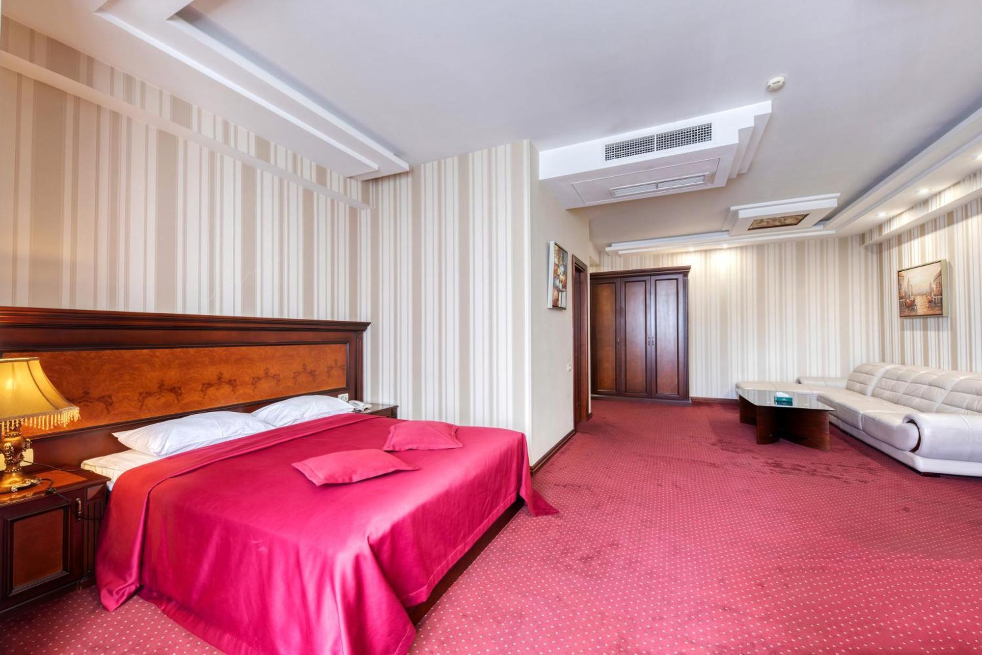 Spa Hotel Grace Forum Erévan Chambre photo