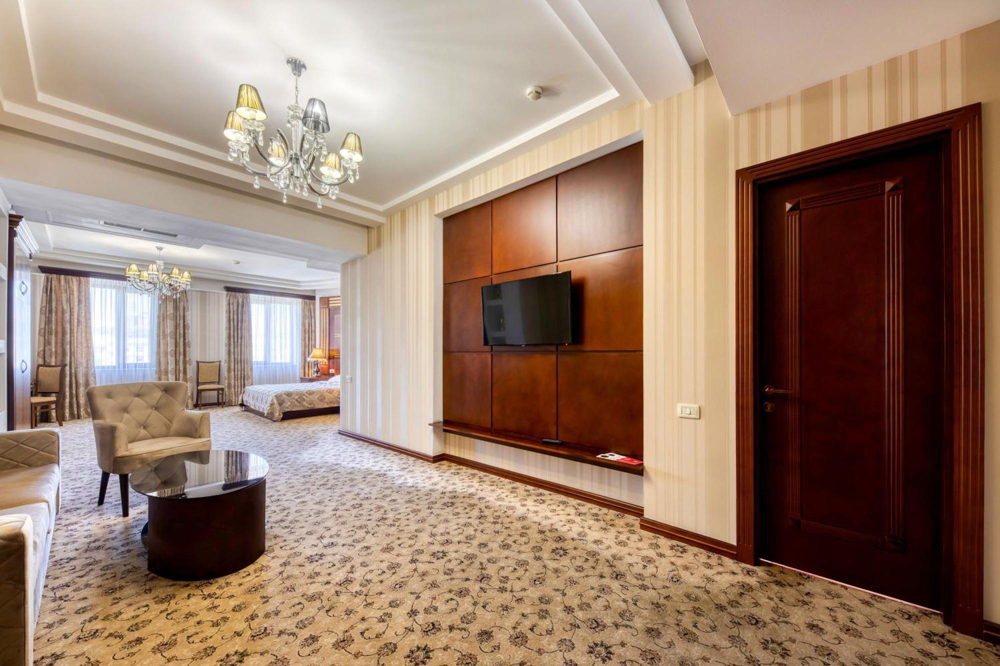Spa Hotel Grace Forum Erévan Chambre photo